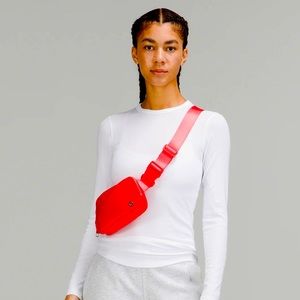 BRAND NWT Lululemon everyday belt bag in Love Red❤️ COLOR SOLD OUT NOT AVAILABLE